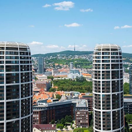 Luxury 1Bdrm On The 28Th Floor Daire Bratislava Dış mekan fotoğraf
